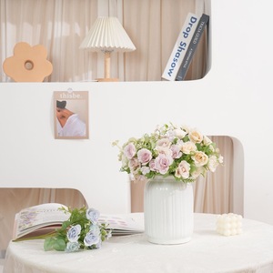 Fleur artificielle Printemps <span class=keywords><strong>Maria</strong></span> Rose Décoration d'intérieur Hôtel Ornements de <span class=keywords><strong>fleurs</strong></span> douces Vente chaude transfrontalière <span class=keywords><strong>Fleurs</strong></span> artificielles - Product Image 2