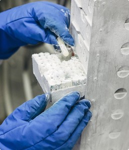 ฉลากกันน้ำแบบติดเอง ทนอุณหภูมิต่ำ เกรดสำหรับแช่แข็ง สำหรับห้องปฏิบัติการทางการแพทย์ วัคซีน และห่วงโซ่ความเย็น - Product Image 4