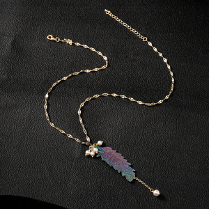 <span class=keywords><strong>Collier</strong></span> tendance en Y pour femme, plaqué or 18 carats, avec pampilles en fausses perles et motifs géométriques uniques en plumes naturelles coupées - Product Image 6