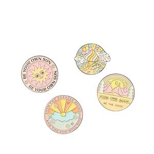 Phrases inspirantes épingles en émail Cool Girly Sunshine revers sac à dos épingle à chapeau pour jeans, vestes, sacs, robe, chaussures - Product Image 1