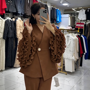 <span class=keywords><strong>Conjunto</strong></span> de Traje <span class=keywords><strong>Formal</strong></span> de Terciopelo para <span class=keywords><strong>Mujer</strong></span>, Blazer de Manga Larga con Decoración de Encaje y Pantalones a Juego - Product Image 5
