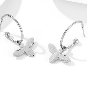 Joyería de moda para mujer, pendientes de aro con colgante de abeja dulce chapado en oro de 18 quilates, Pendientes colgantes de acero inoxidable 316L al por mayor - Product Image 4