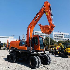 Excavatrice sur pneus Doosan DX150, 15 tonnes, 150, peinture d'origine Doosan, en vente - Product Image 5