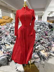 Robes et Vêtements Neufs en Gros pour Fournisseurs : Lots Aléatoires <span class=keywords><strong>de</strong></span> Vêtements <span class=keywords><strong>Shein</strong></span> en Gros - Product Image 4