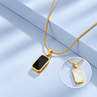 Collier rectangulaire double face pour homme et femme, incrustation nacre et noire, pendentif réversible, chaîne serpent dorée, bijoux à porter au quotidien