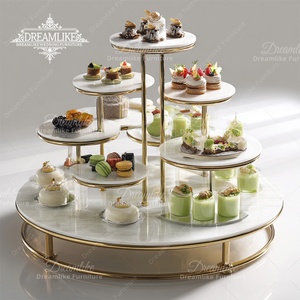 Nouvelle conception <span class=keywords><strong>de</strong></span> table à gâteau <span class=keywords><strong>en</strong></span> métal doré, table centrale décorative <span class=keywords><strong>de</strong></span> mariage, stand à dessert d'extérieur - Product Image 3
