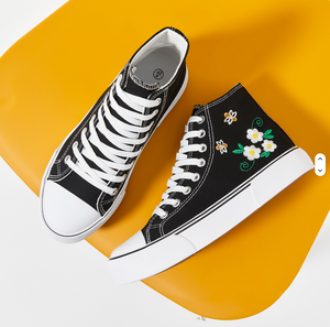 Women's High-<b>Top</b> Knit Lace-Up Shoes White and Black Casual Shoes with TPU Midsole - Product Image 1