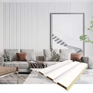 Wasserdichte weiße Farbe und PVC-Kunststoff-Verbund werkstoff WPC geriffelte Wand platte Innenwand Deckende ko ration