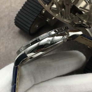 Reloj de Pulsera de Lujo para Hombre, Automático, con Diseño de Cielo Estrellado, Cristal de Zafiro, Brújula, Bisel con Diamantes y Correa de Cuero - Product Image 4