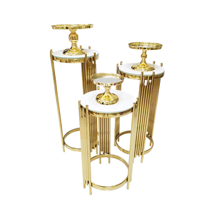 Juego de 3 Soportes Redondos para Pastel de Hierro Dorado Moderno Simpson de 35 cm de Diámetro, Decoraciones Premium para Bodas y Mesa de Postres - Product Image 2