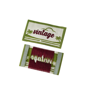 Etichette in tessuto damascato ad alta densità con logo personalizzato per <span class=keywords><strong>abbigliamento</strong></span> da cucire in poliestere con marchi personalizzati - Product Image 6