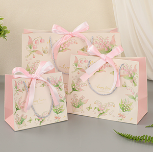 Nueva Bolsa de Regalo Lily, Elegante y Fresca, con Estampado Verde y Lazo, Bolsa de Papel Premium para Regalos de Fiesta - Product Image 2
