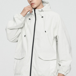 Entrega Rápida Jaqueta Masculina Impermeável Preta Personalizável com LOGO Casaco Leve e Confortável para o Dia a Dia - Product Image 2