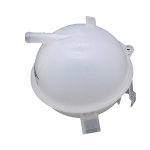1K0121407A 1K0121407 Réservoir d'expansion de liquide de refroidissement de radiateur de voiture pour Vw Passat B7 1.4 1.8 2.0T Magotan 942 B7L 1.4T 9X2 B6 1.8T Sagitar - Product Image 3