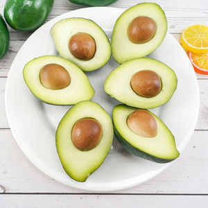 Avocats artificiels en PU, accessoires de décoration, faux fruits d'avocat verts réalistes pour la maison, les fêtes, Noël, Thanksgiving, les décorations de festivals - Product Image 5