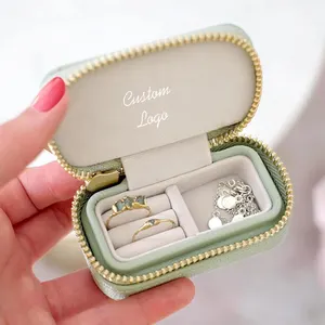 Kotak Perhiasan Perjalanan Logo Kustom Mini Kotak Penyimpanan Cincin Ritsleting Beludru Kemasan Perhiasan Kecil Kotak Kalung Beludru