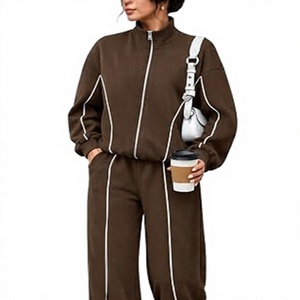 Ensemble de survêtement unisexe pour bébé/tout-petit, marron, avec fermeture éclair intégrale, rayures blanches, coupe décontractée, sweat-shirt et pantalon, vêtements d'automne, 100% polyester - Product Image 1