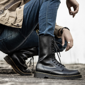Bottes montantes très tendance en cuir de vachette à 14 œillets pour couple - Product Image 5