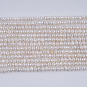 Perles d'eau douce naturelles en gros, blanches, 3,5-4 mm, petites perles à poinçon, bricolage, perles à enfiler, perles en vrac, couleur blanche - Product Image 3