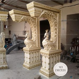 Arco de Entrada para Boda con Temática de Pavo Real, Pasillo y Camino de Lujo para Bodas Indias en Destinos Exclusivos, Color Personalizable - Product Image 3