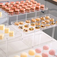 Support de buffet en acrylique personnalisé rehausseur de buffet fête de mariage plateau décoratif en acrylique pour banquets traiteur gâteaux alimentaires présentoir à desserts