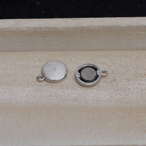 อุปกรณ์ตกแต่ง DIY สไตล์เวนชี่ เงินแท้ S925 จี้รูปดอกไม้เล็ก 3 ดอก สำหรับใส่ไข่มุก 4-5 เม็ด  ฐานเปล่าสำหรับทำเครื่องประดับ - Product Image 4