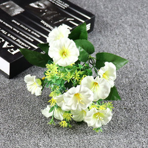 Oferta Especial: Ramo de Flores Artificiales Wangzu FPB1035 de 10 Cabezas y 35 cm, Tacto Real, Petunia de Seda Moderna para Hogar, Comercios e Interiores - Product Image 2
