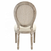 Chaise Louis en bois massif français avec dossier en rotin canné pour événements de mariage, banquets d'hôtel et salle à manger commerciale