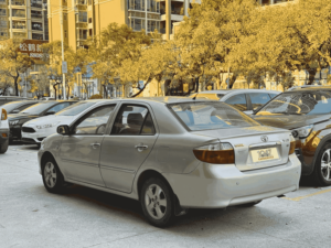 Toyota Vios Sedan GL-i 2004 - <span class=keywords><strong>La</strong></span> voiture essence compacte manuelle <span class=keywords><strong>la</strong></span> moins chère - Product Image 6