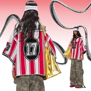 Ropa Deportiva Vintage Personalizable para Mujer, Top de Fútbol Estilo Urbano, Jersey de Punto Vintage Personalizado y Camisetas de Fútbol - Product Image 2