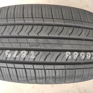 Pour pneus radiaux 205/55R16 91H Npriz CX SH6 Équipement pour berline - Product Image 4
