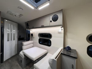 Caravanes de voyage JX-BT580AL conformes aux normes australiennes, remorques tout-terrain pour le camping hors route - Product Image 4
