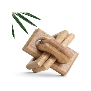 Chaîne en <span class=keywords><strong>bois</strong></span> décorative pour <span class=keywords><strong>table</strong></span> <span class=keywords><strong>basse</strong></span> et étagère |   Sculpture artisanale en <span class=keywords><strong>bois</strong></span> de manguier - Product Image 1