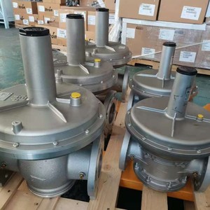 Italia Giuliani ST1B125 Reducer Nuevo con Garantía de Un Año en Stock para Piezas de Calderas - Product Image 6