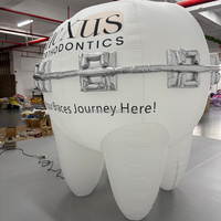 Ballon publicitaire géant gonflable en forme de dent avec logo pour la promotion