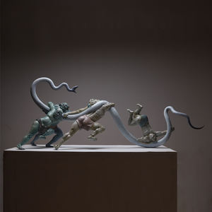 "पर्वत स्वीप की किंवदंती: खगोलीय सांप" कांस्य मूर्तिकला - Product Image 1