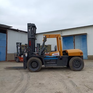 Chariot élévateur diesel TCM FD100 2T-10T de haute qualité avec déplaceur latéral hydraulique, moteur Isuzu, pneus pleins, en Arabie Saoudite - Product Image 2
