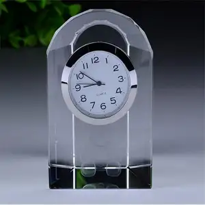 Pujiang venta al por mayor venta caliente pequeño K9 cristal Cock escritorio personalizado láser grabado cristal reloj para recuerdo