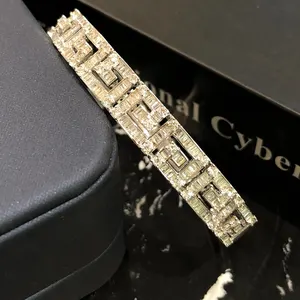 Bracelet en or 18K couleur blanche Design de mode nouveau Style Baguette diamants