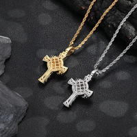 Pendentif en cuivre micro-incrusté de zircon Couronne d'épines, Collier chaîne en bambou tendance pour homme avec croix