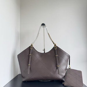 Borsa a Tracolla da Donna di Design Retrò in Vera Pelle Impermeabile con Catena e Lettere, Grande Capacità, Monospalla - Product Image 3