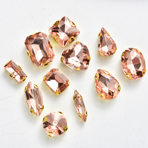 Petits strass en forme <span class=keywords><strong>de</strong></span> griffe <span class=keywords><strong>de</strong></span> pêche cousus à la main, à dos plat, en verre, pour robes <span class=keywords><strong>de</strong></span> mariée, chapeaux, nail art, robes <span class=keywords><strong>de</strong></span> soirée, accessoires <span class=keywords><strong>de</strong></span> <span class=keywords><strong>bijoux</strong></span> DIY - Product Image 3