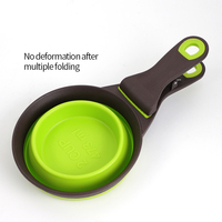Cuillère doseuse pour nourriture pour chien en silicone 4 en 1 personnalisée en usine, pliable et repliable avec clip pour sac, bols et mangeoires pour animaux de compagnie