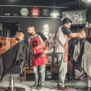 Cape de coiffeur résistante à la décolorées, logo personnalisé, pour coupe de cheveux, avec revêtement en argent - Product Image 6