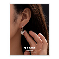 Boucles d'oreilles clous en zircon en forme de cœur pour femme, plaqué or, en cuivre, motif floral géométrique, bijoux d'oreille, cadeau, pour soirée