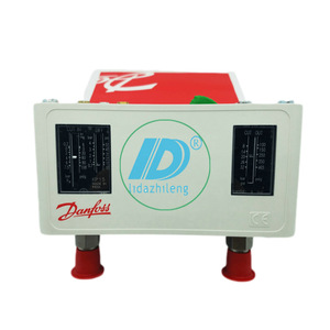 Contrôleur de pression Danfoss KP5 haute pression KP1 basse pression, unité unique, plage de mesure 50 bars, température et pression - Product Image 1