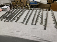 Poteau de balustrade en acier inoxydable populaire avec main courante supérieure en bois pour escalier