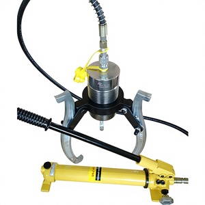 Hydraulic Gear <b>Puller</b> YL-30 30T Three Jaw Industrial <b>Puller</b> - Product Image 1
