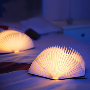Lámpara de Libro de Madera Personalizable de Venta Directa de Fábrica, Lámpara de Mesa de 5 Colores, Lámpara de Noche LED de Papel Plegable - Product Image 1