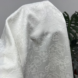 Tissu jacquard brodé de qualité supérieure, matière transparente, ton blanc pur, pour la confection de robes et de tenues féminines - Product Image 4